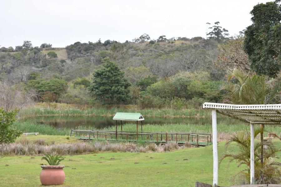 6 Bedroom Property for Sale in East Coast Resorts Eastern Cape